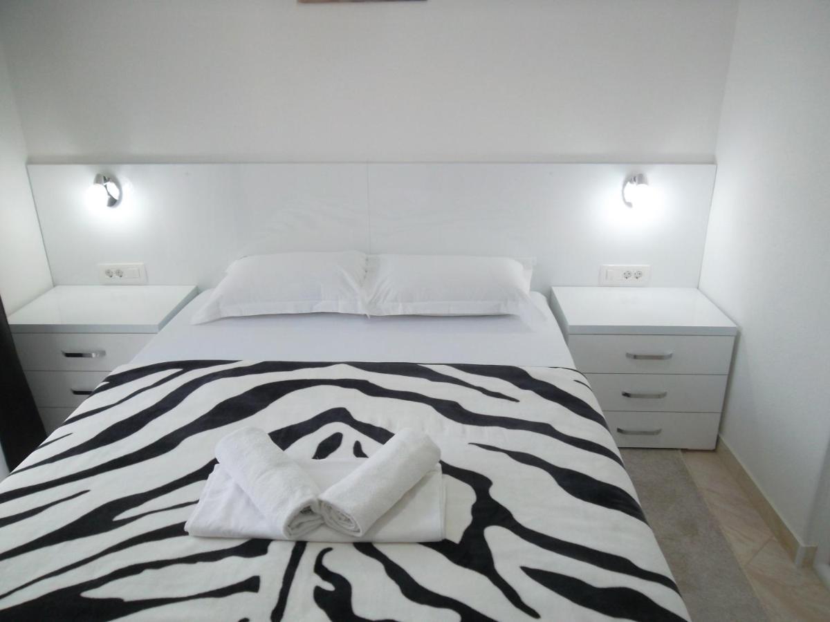 Guest House 4M Petrovac ภายนอก รูปภาพ
