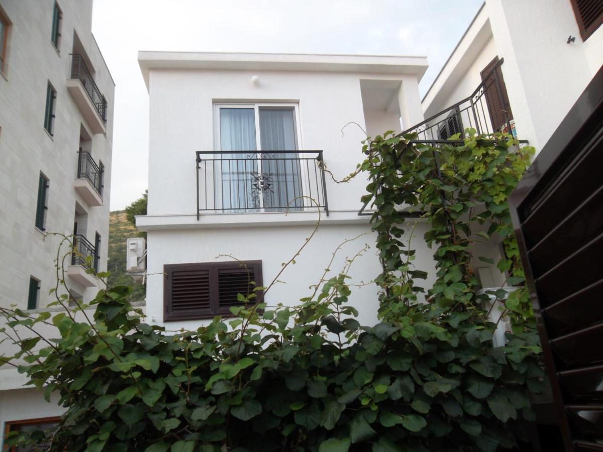 Guest House 4M Petrovac ภายนอก รูปภาพ