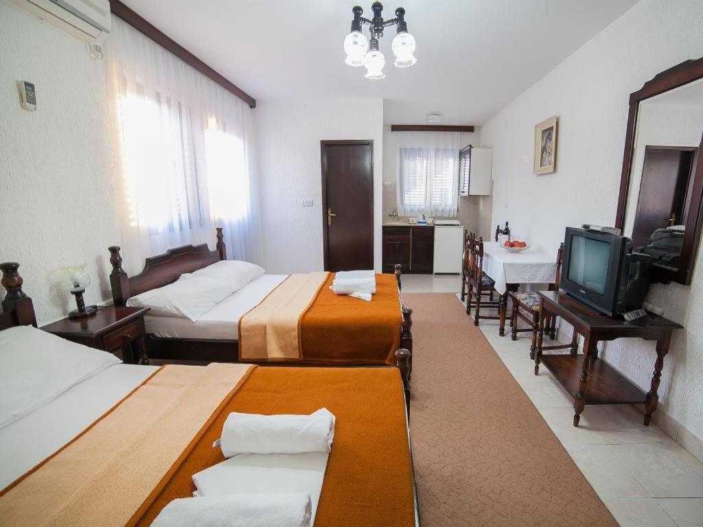 Guest House 4M Petrovac ห้อง รูปภาพ
