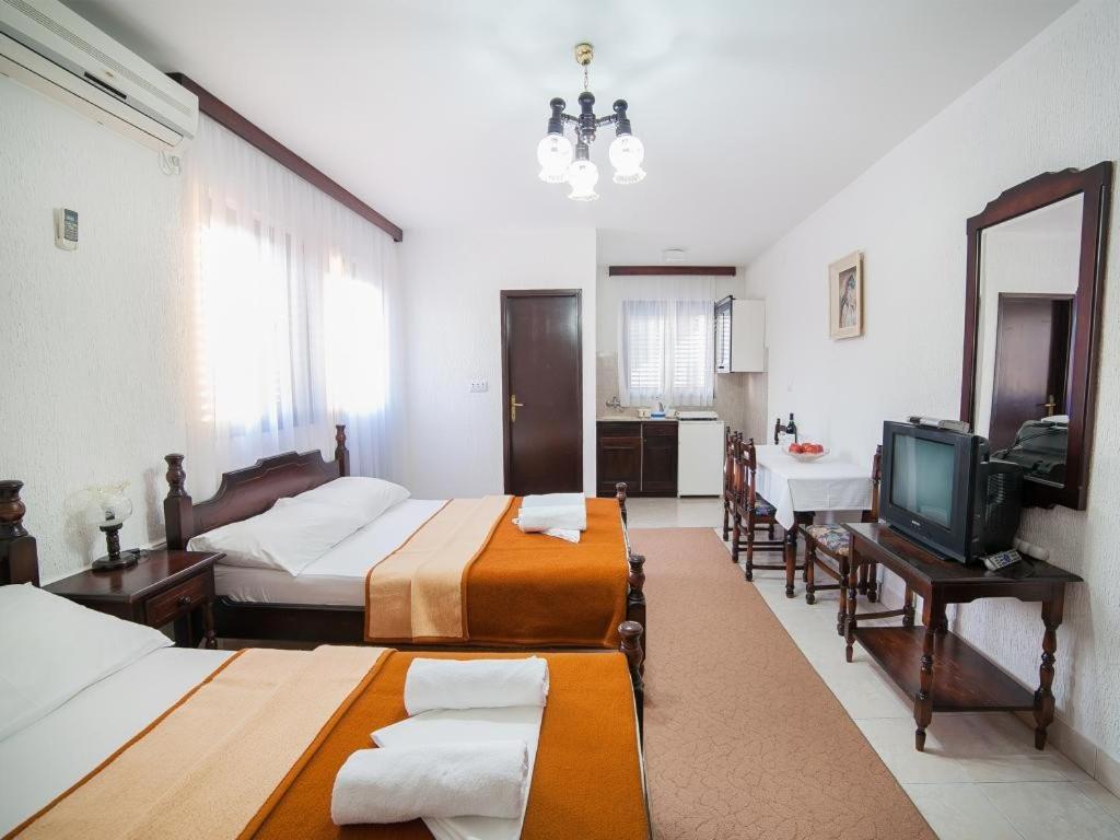 Guest House 4M Petrovac ห้อง รูปภาพ