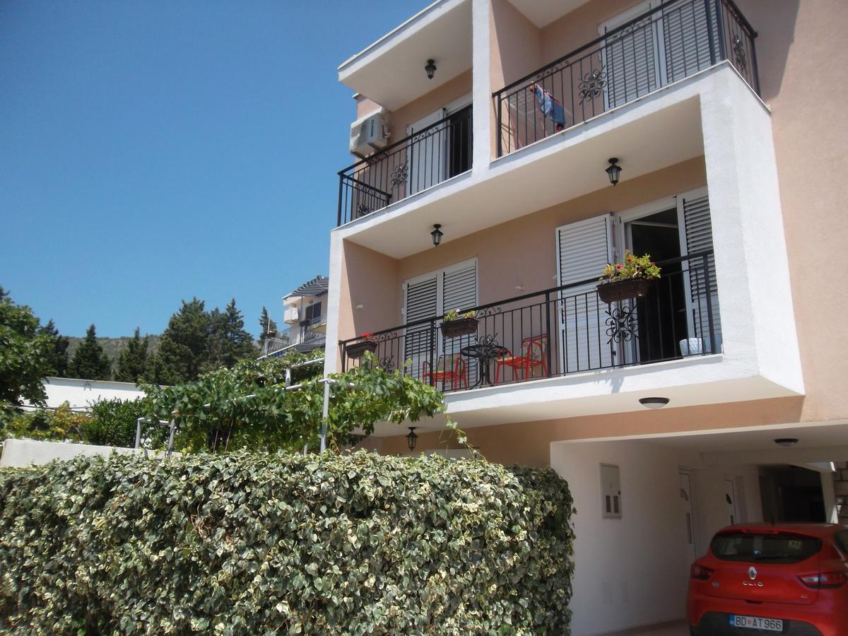 Guest House 4M Petrovac ภายนอก รูปภาพ